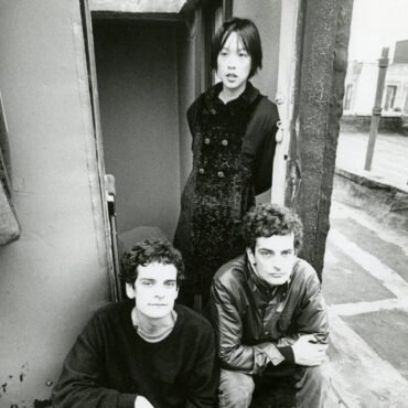 BLONDE REDHEAD