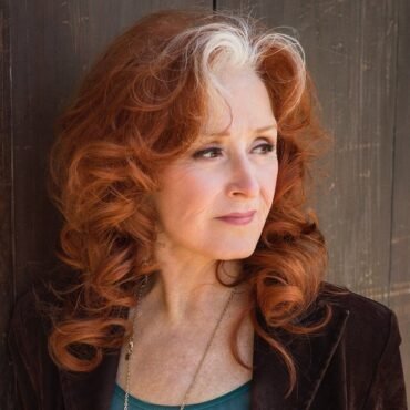 BONNIE RAITT