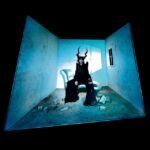 CIRCUIT DES YEUX - HALO ON THE INSIDE