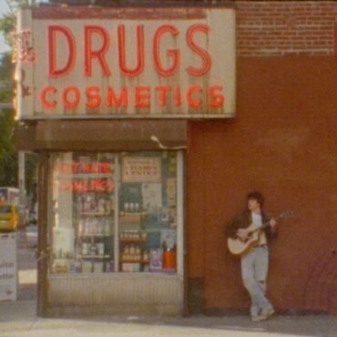 Holly Humberstone - Cruel World