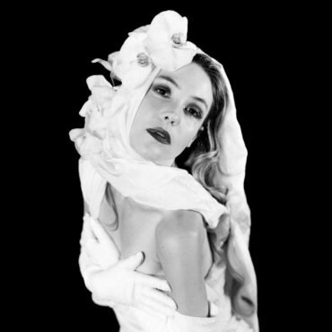 SIDLEY, SAMANTHA - INTERIOR PERSON