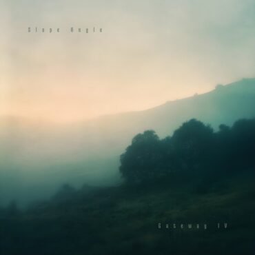 SLIP-ONS - HEAVY MACHINERY EP