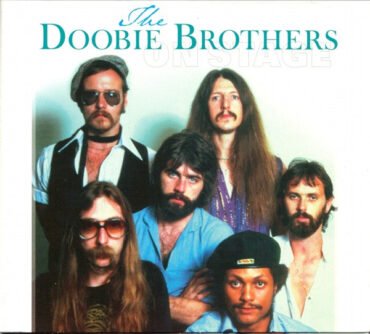 DOOBIE BROTHERS, THE - ON STAGE