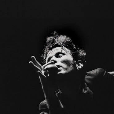 Tom Waits artist photo